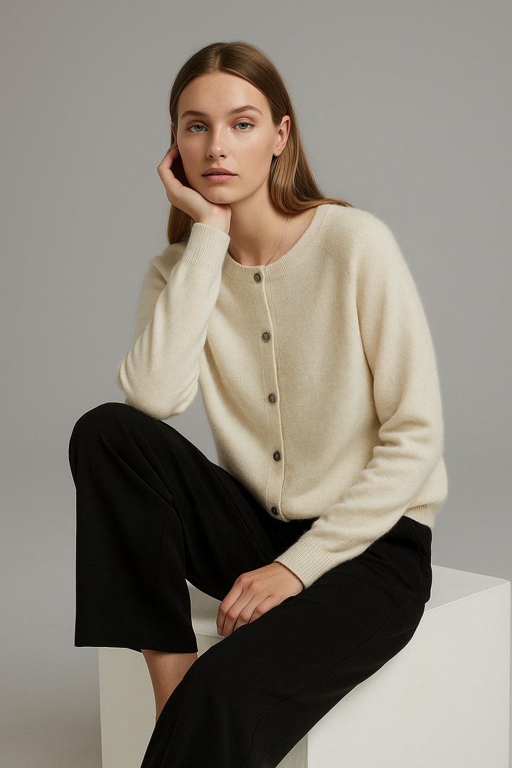 Alira™ | Effortlessly Elegant Soft Cardigan